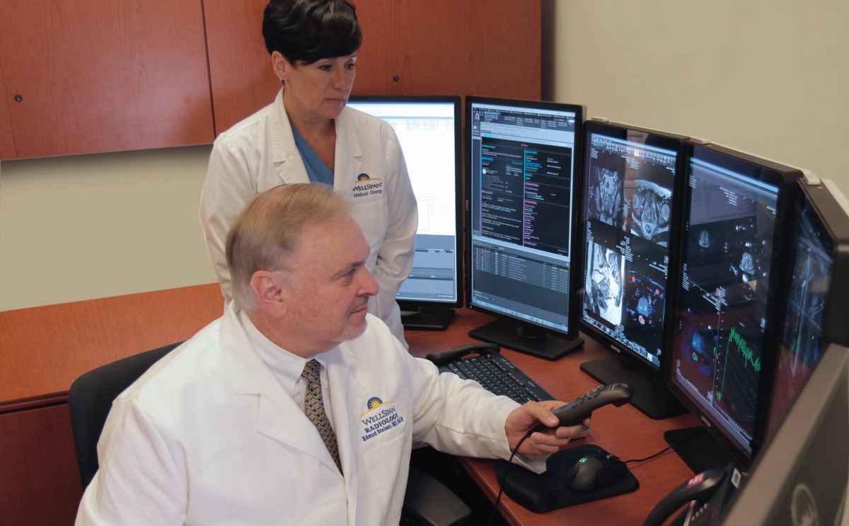 Dr. Steiner demonstrates the AI technology that assists in identifying hard-to-detect prostate cancer tumors.